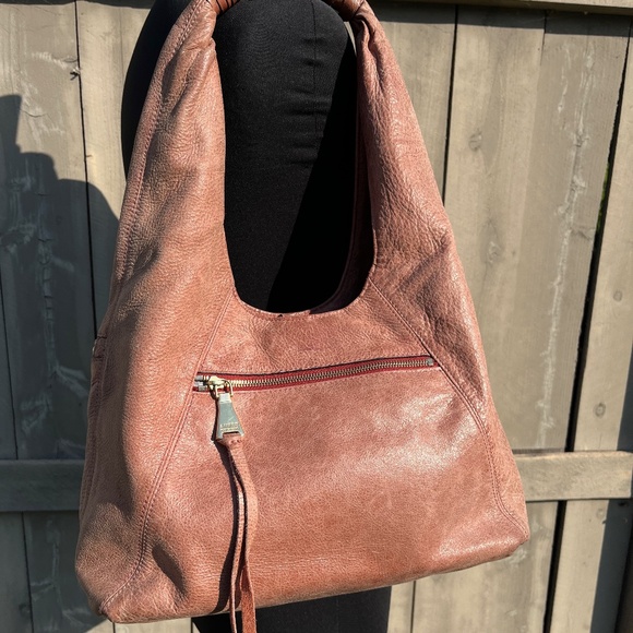 Aimee Kestenberg large Satchel Shoulder Bag soft leather, lots of zip peach - Picture 2 of 6